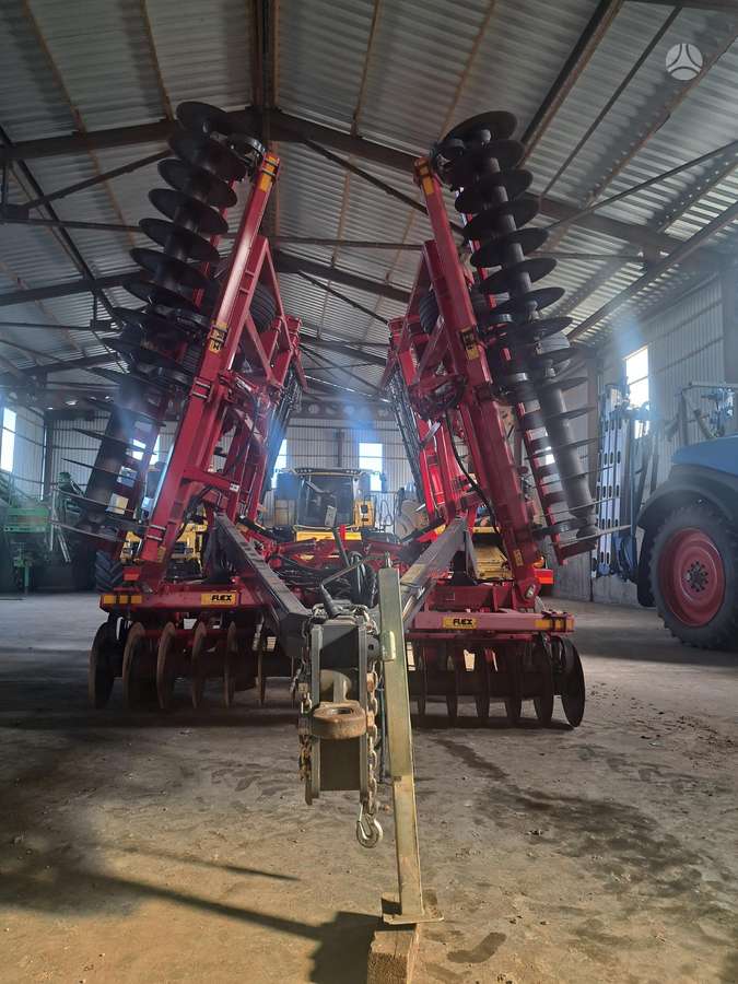 Challenger 4233, soil preparation / cultivation machinery