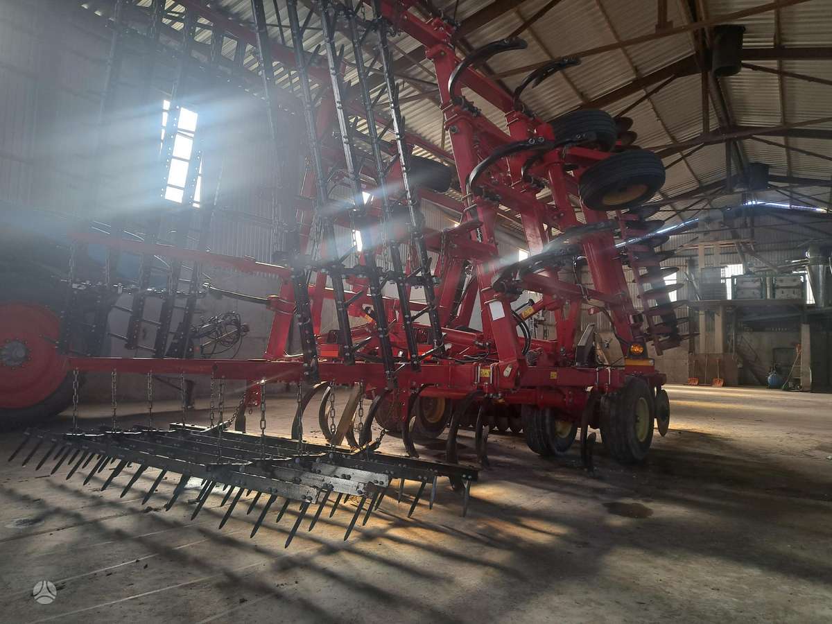 Challenger 4233, soil preparation / cultivation machinery