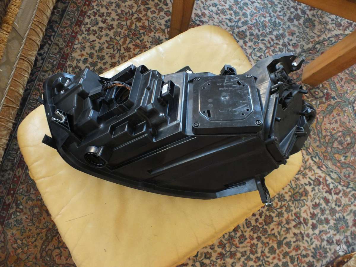 Audi A6 žibintai