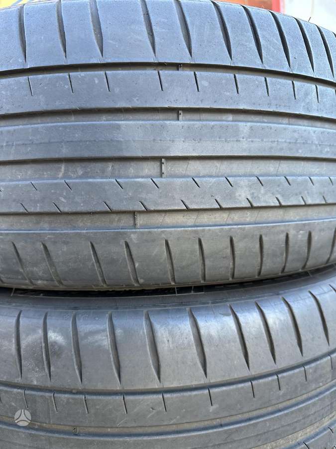 Michelin Pilot sport 4, летние 285/40 R20