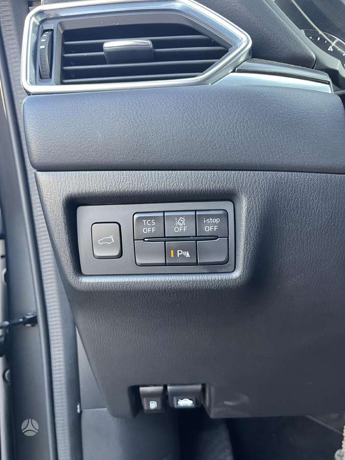 Mazda CX-5, 2.2 l., off-road / crossover