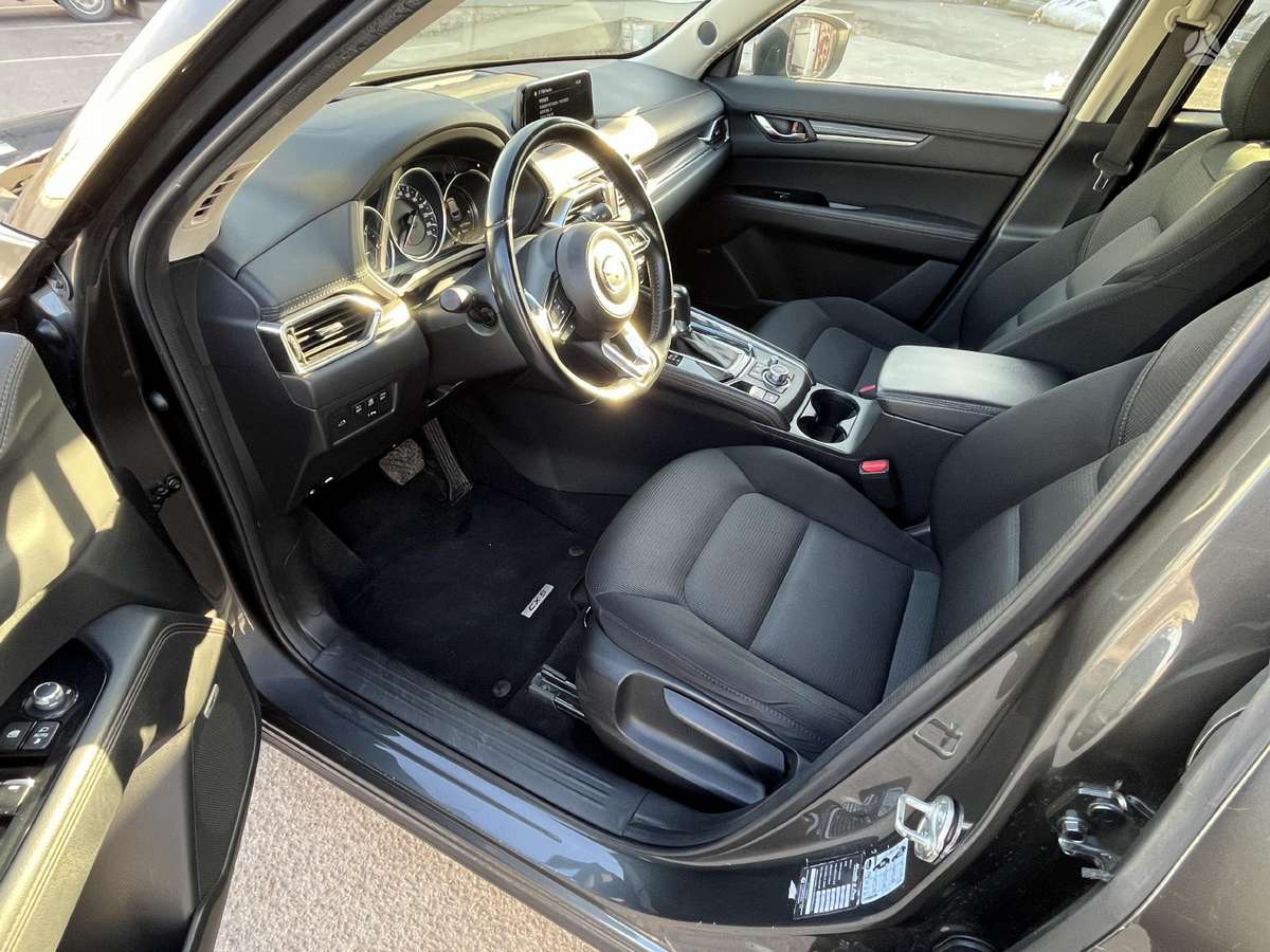 Mazda CX-5, 2.2 l., off-road / crossover