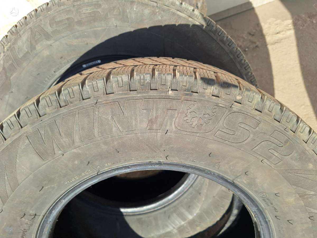 Lassa, universalios 225/75 R16