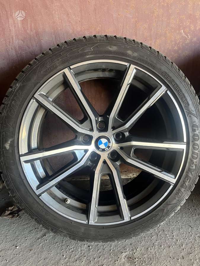 BMW G20, lengvojo lydinio, R18