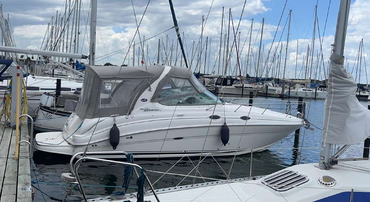 SeaRay Sundancer 315, yachts / cruisers