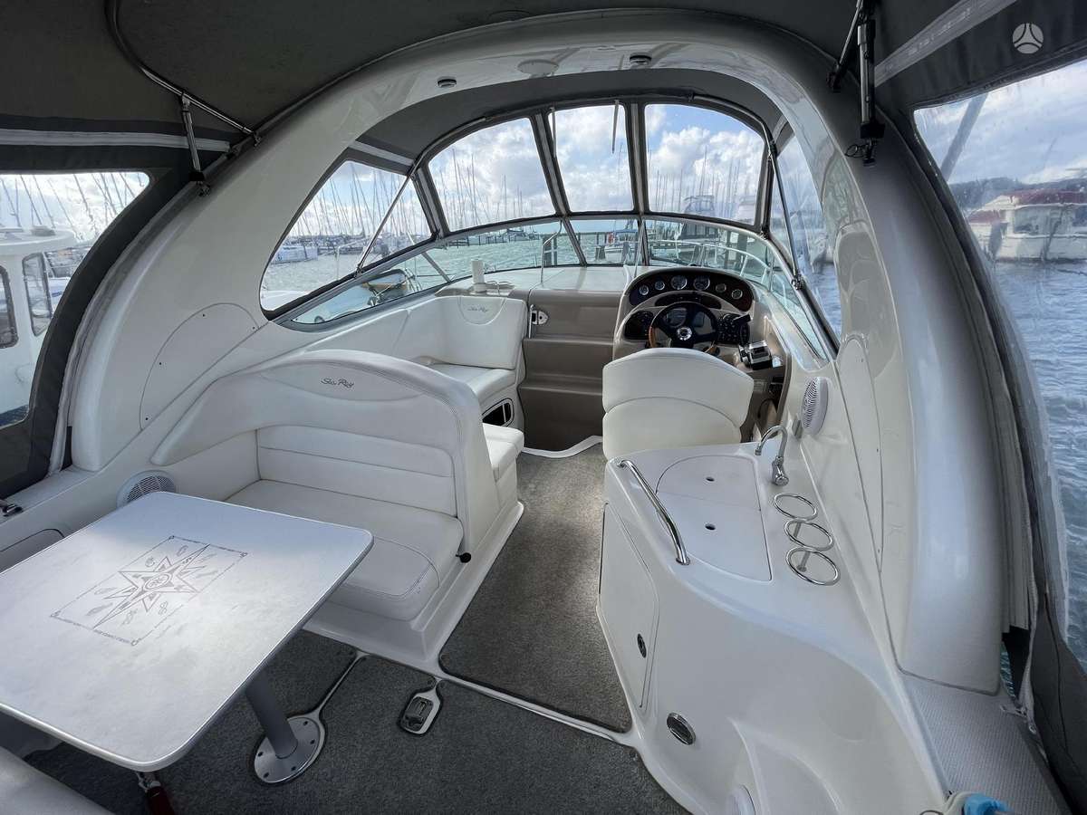 SeaRay Sundancer 315, yachts / cruisers
