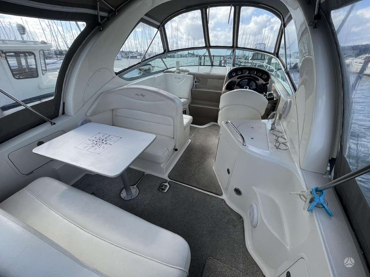 SeaRay Sundancer 315, yachts / cruisers