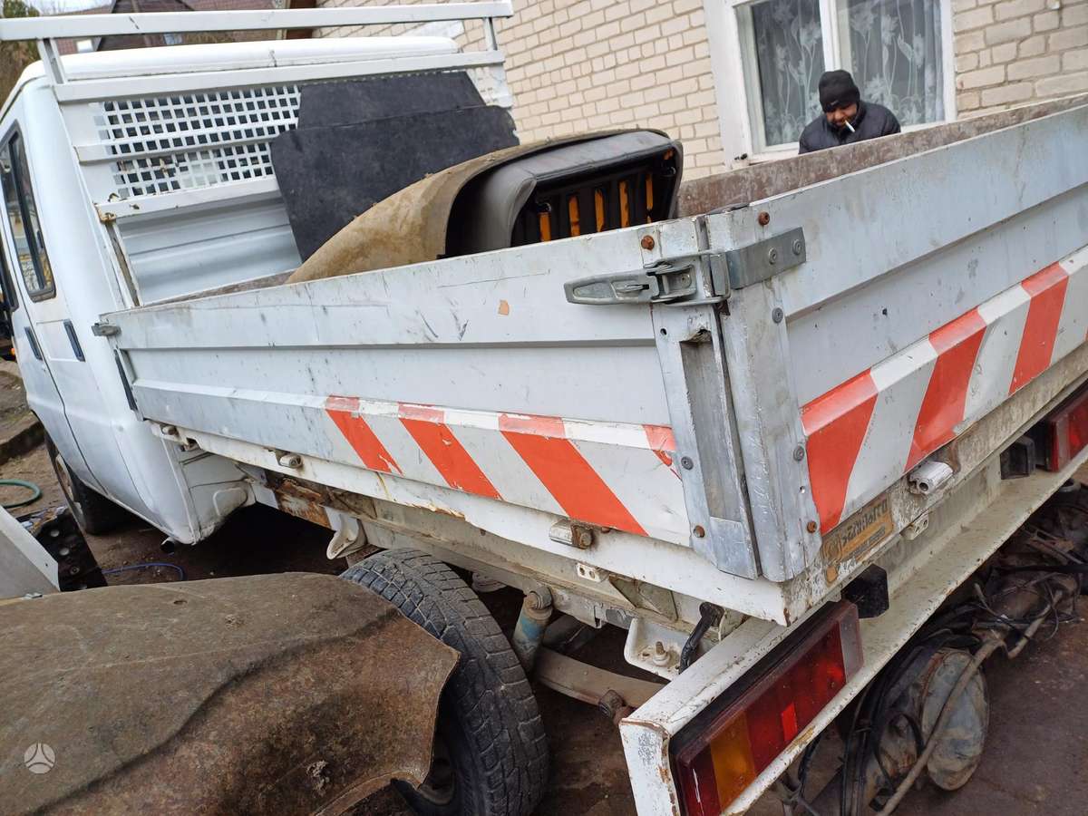 Peugeot Boxer, preču