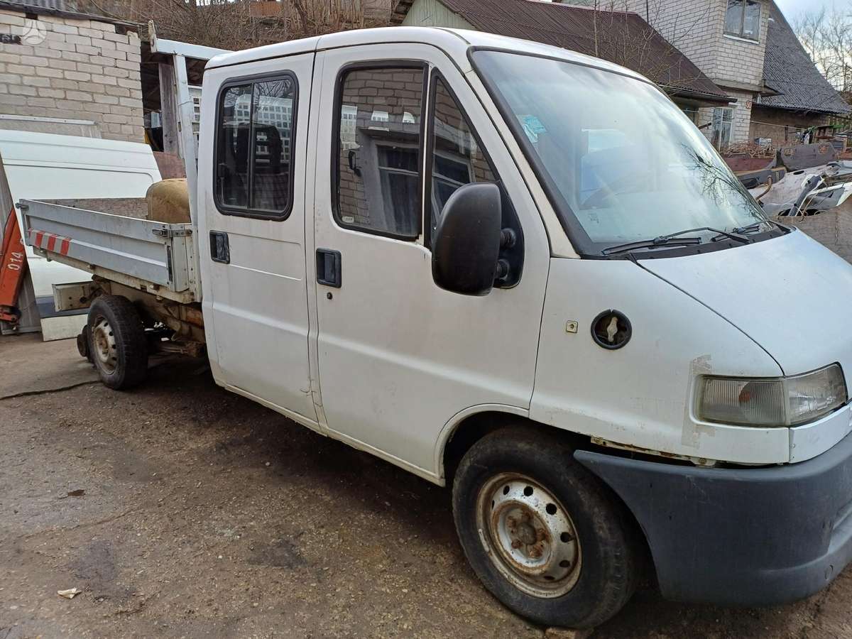 Peugeot Boxer, preču