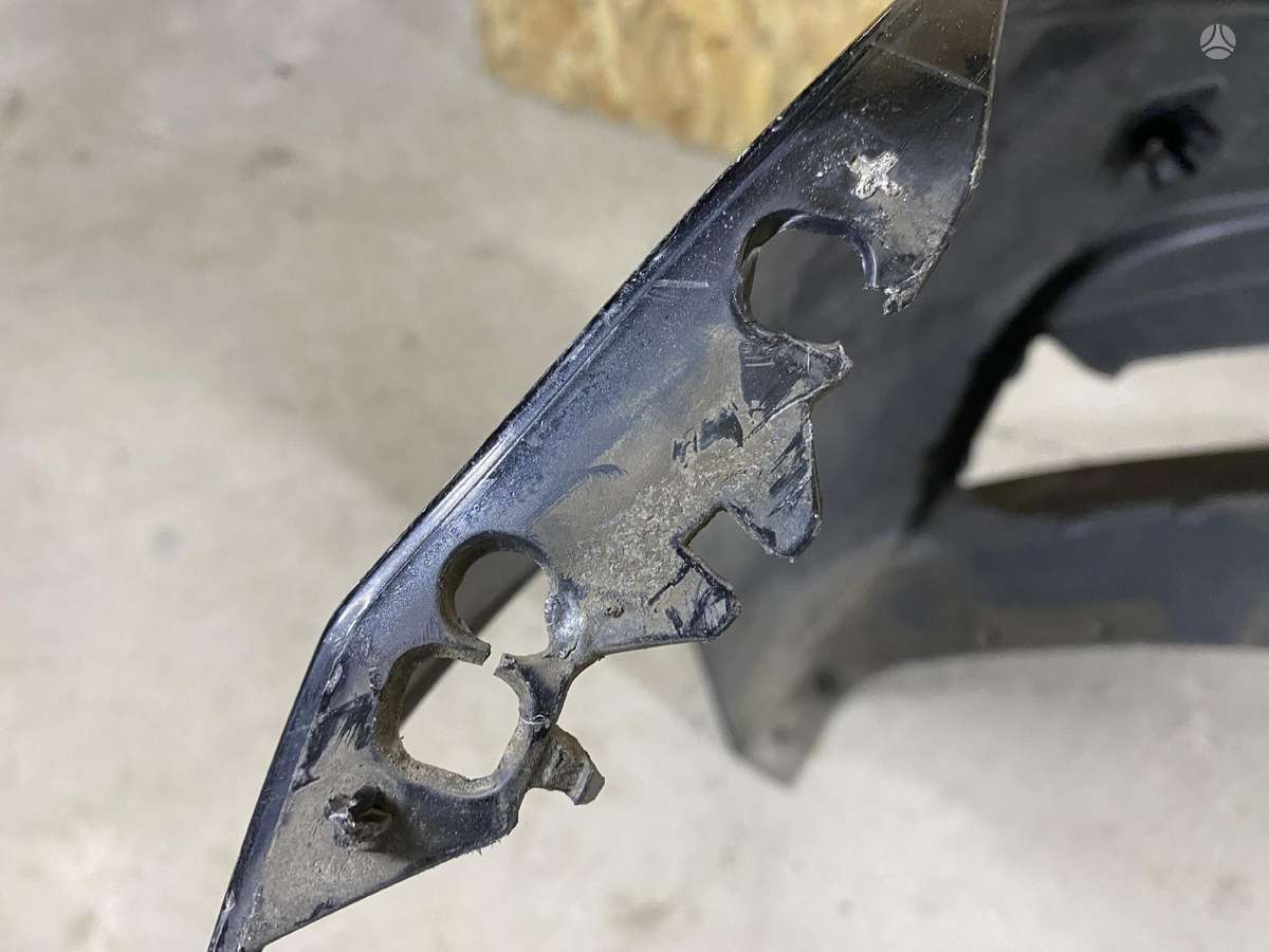 BMW 3 serija, 51118067873, бамперы (буфера)