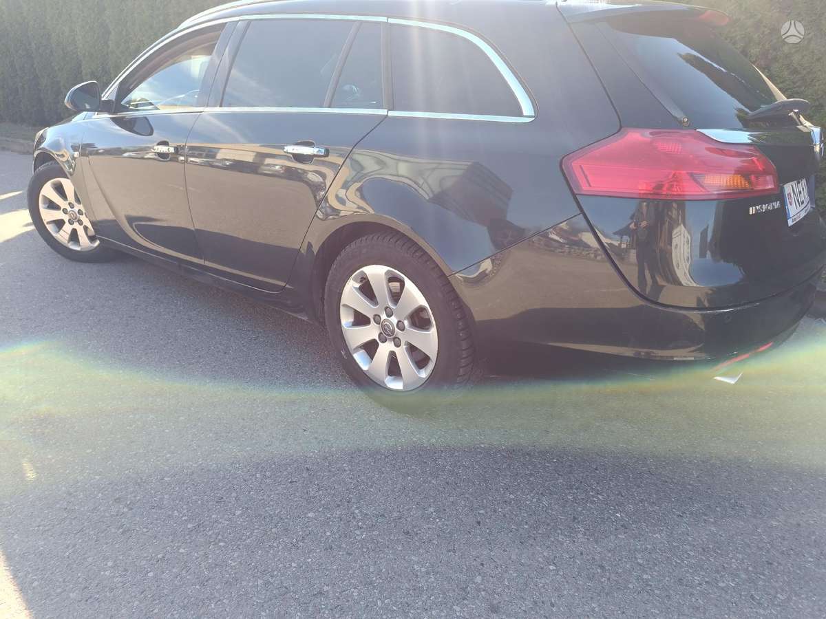 Opel Insignia, 2.0 l., wagon