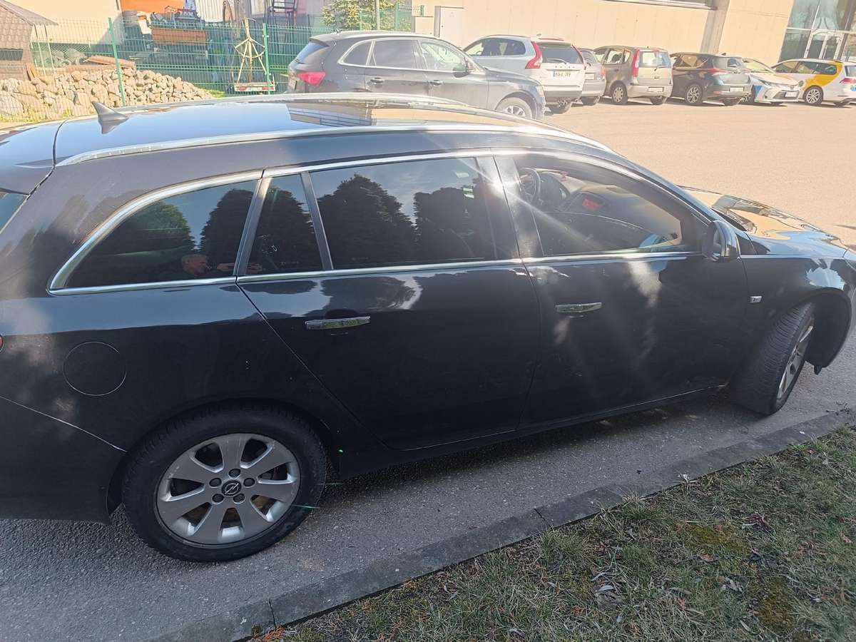 Opel Insignia, 2.0 l., Универсал