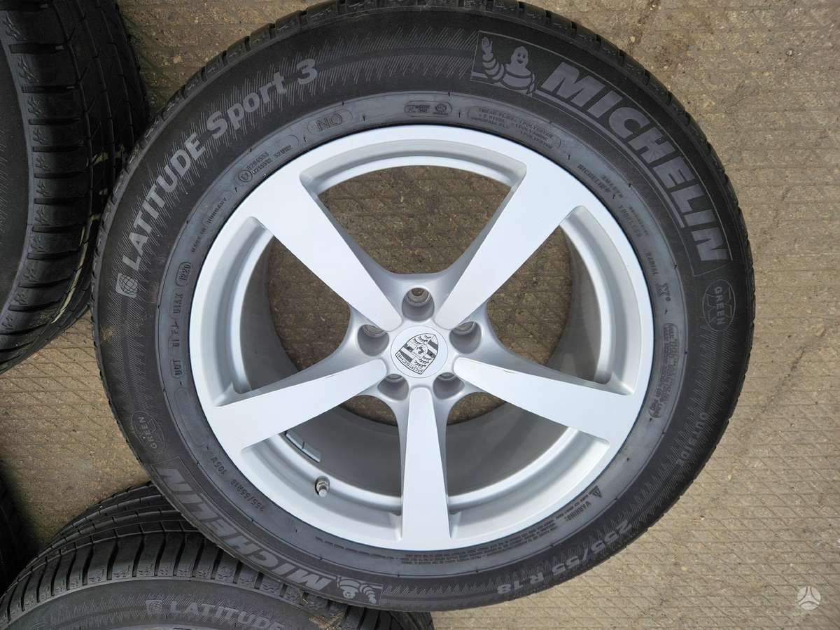 Porsche Macan, light alloy, R18