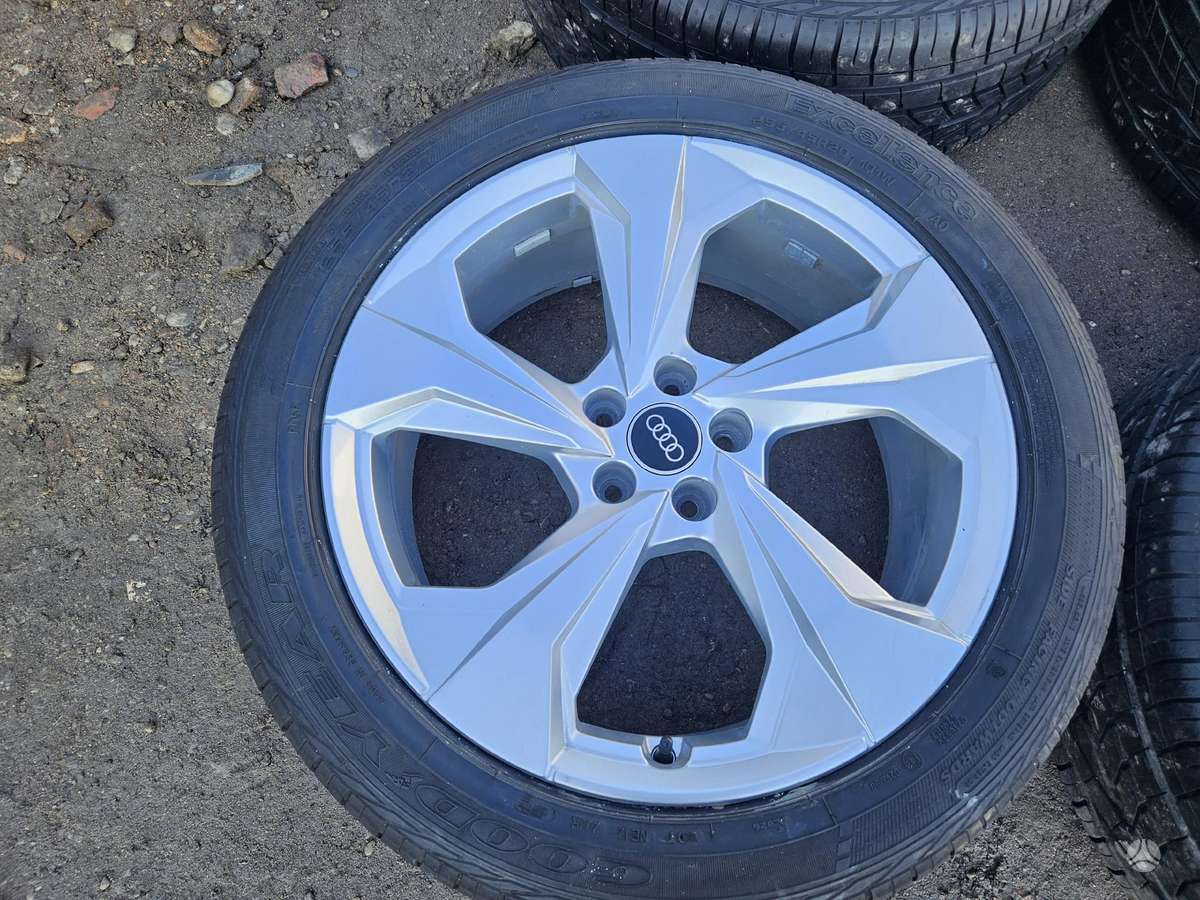 Audi Q5, lengvojo lydinio, R20