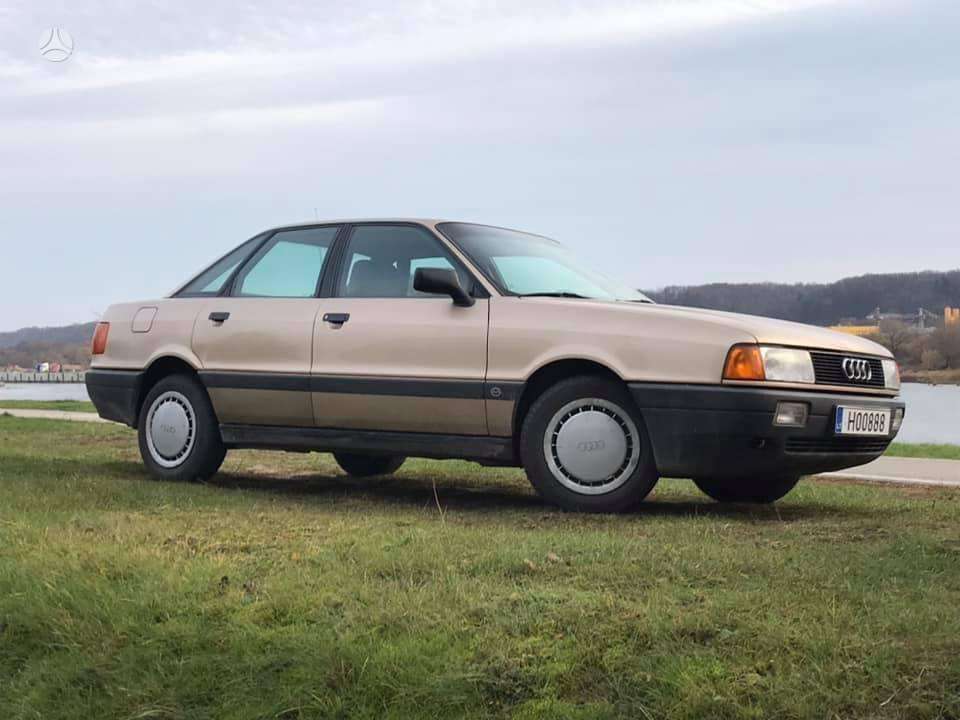 Audi 80, 1.8 l., Седан