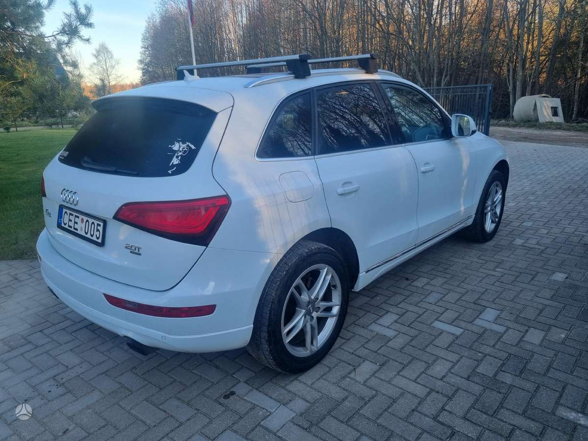 Audi Q5, 2.0 l., Седан