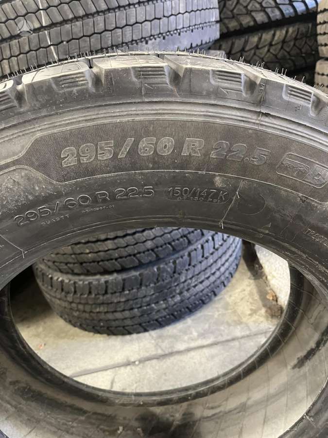 Michelin, всесезонные 295/60 R22,5