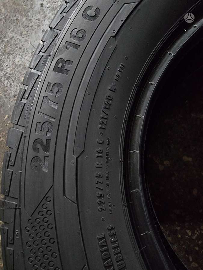 Continental, vasaras 225/75 R16