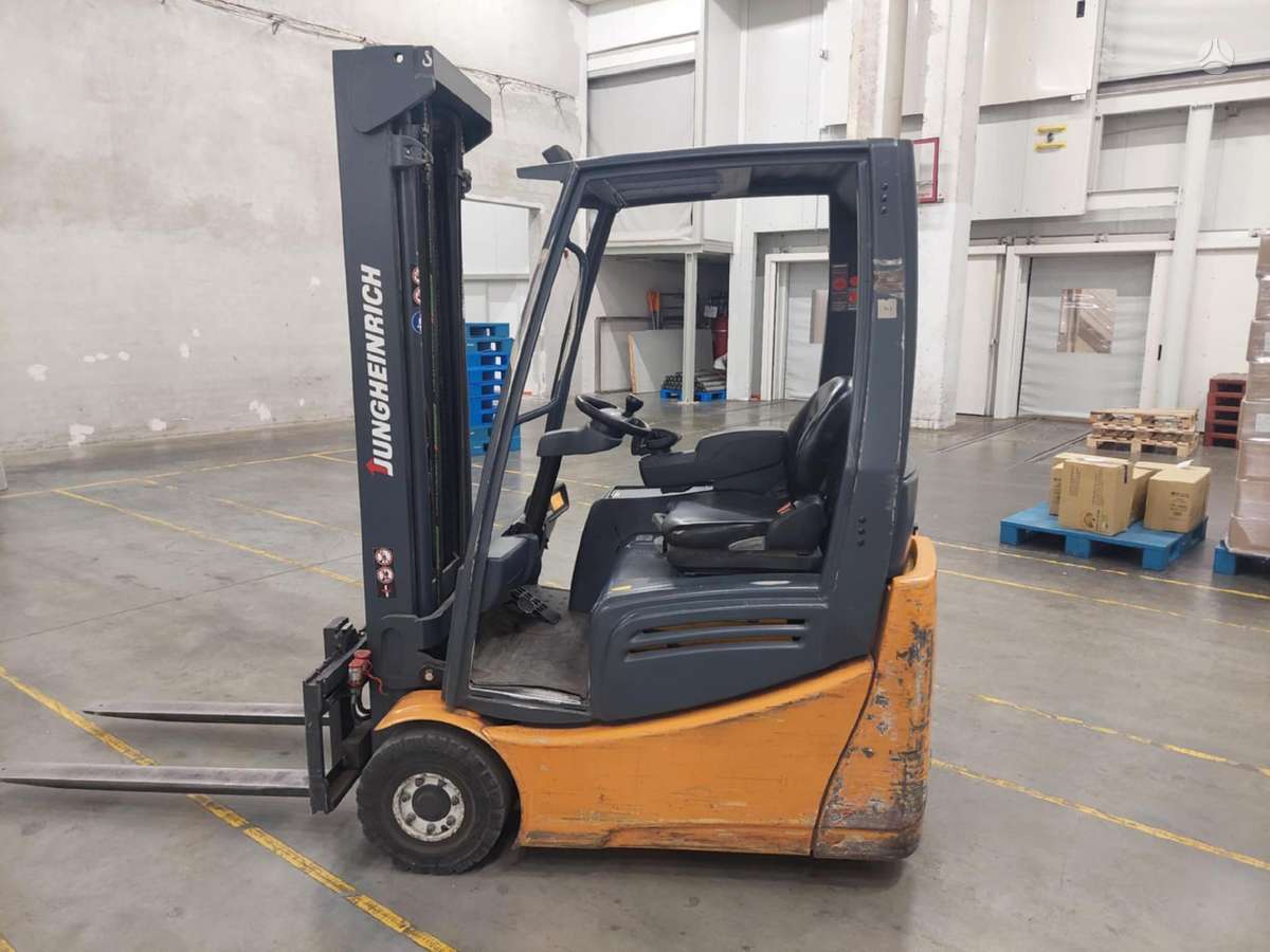 Jungheinrich EFG 215, forklifts