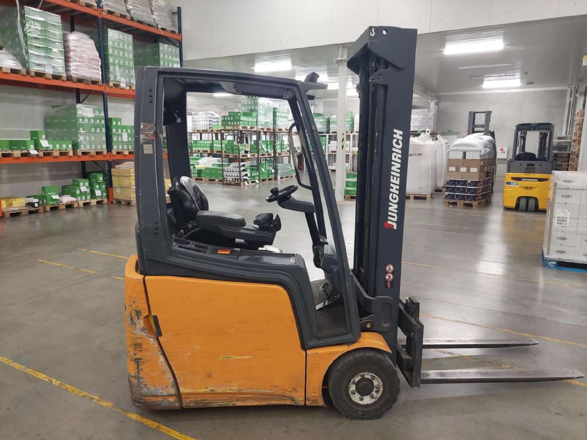 Jungheinrich EFG 215, forklifts