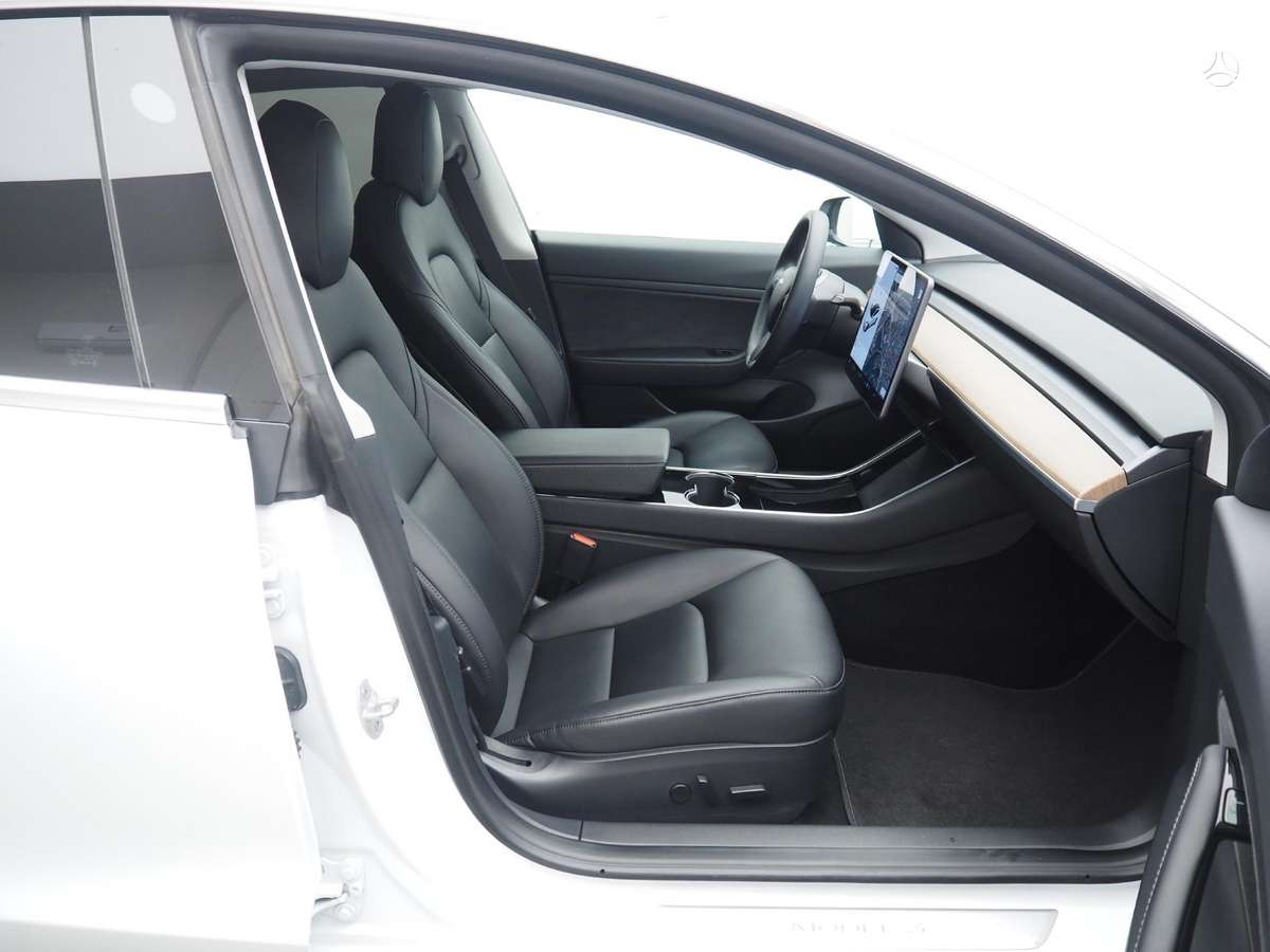 Tesla Model 3, 54 kWh, sedanas