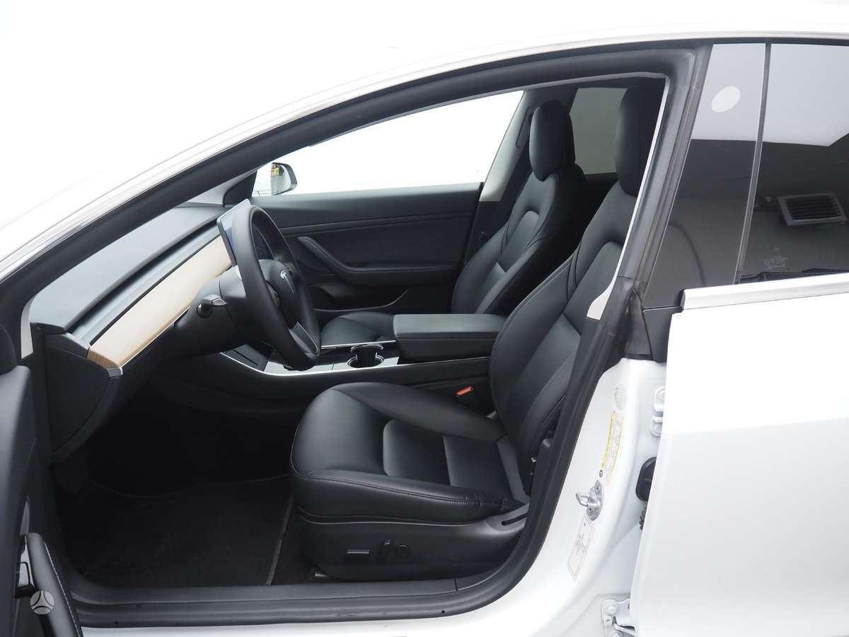 Tesla Model 3, 54 kWh, sedanas