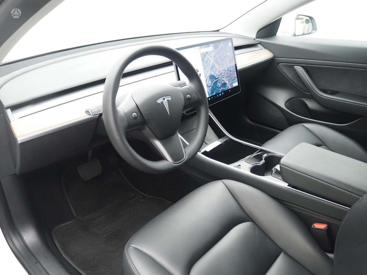 Tesla Model 3, 54 kWh, sedanas