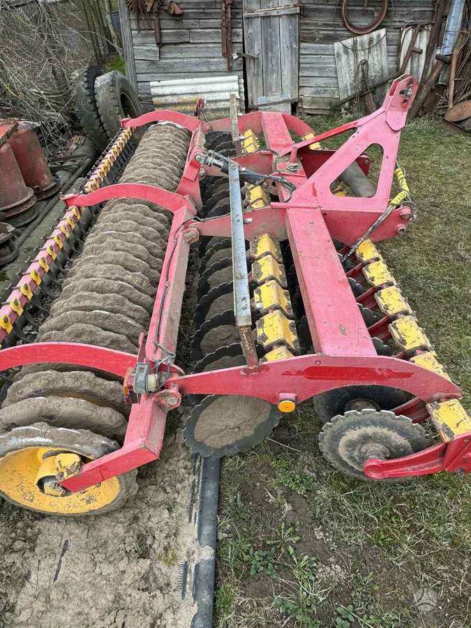 Vaderstad Carrier 400, scrapers, scrubbers