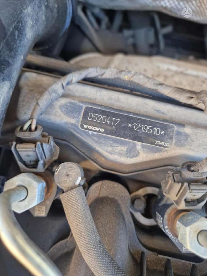 Volvo V60 Variklis geras dalis siunčiame