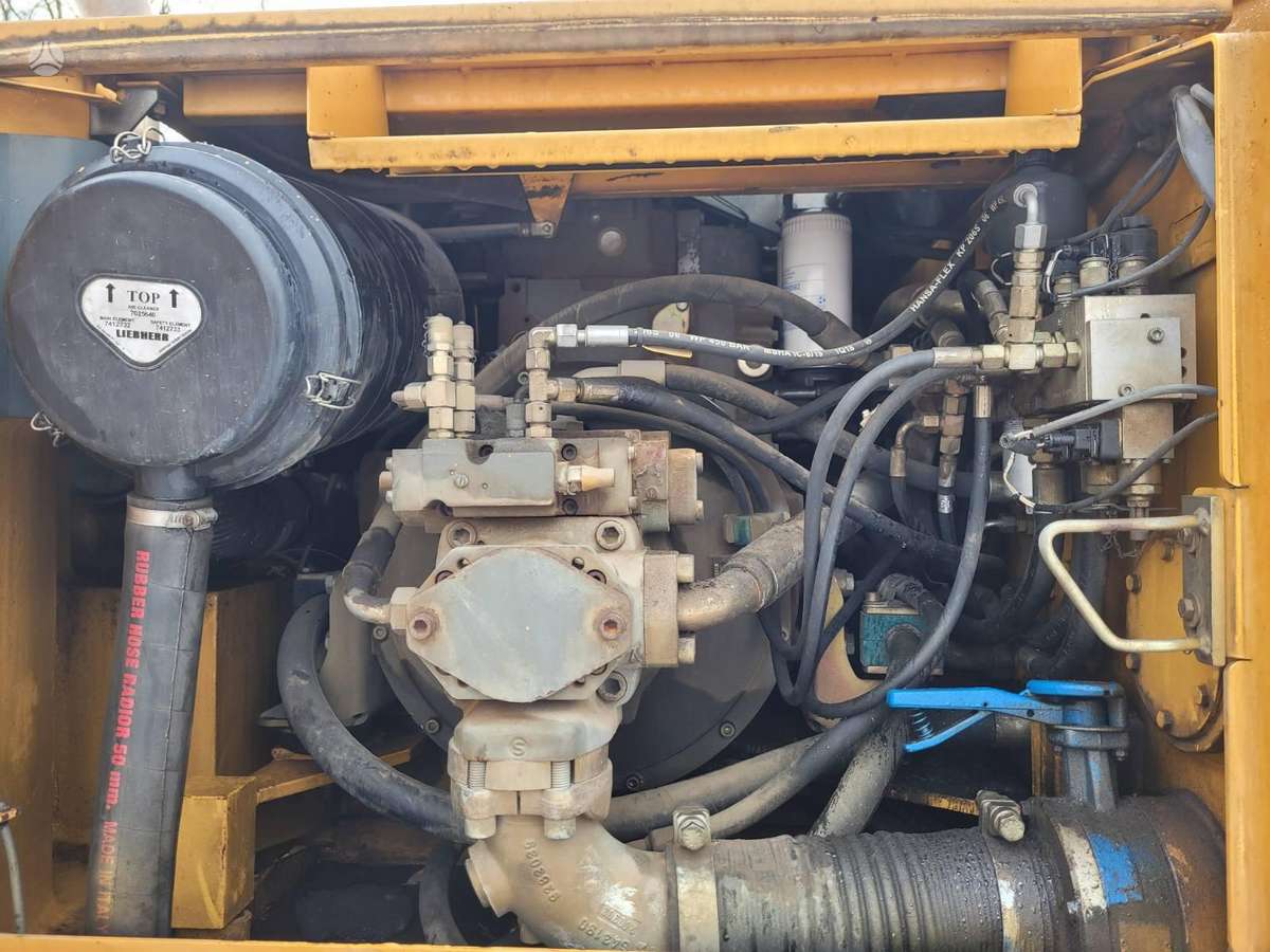 Liebherr A900C, ekskavatori