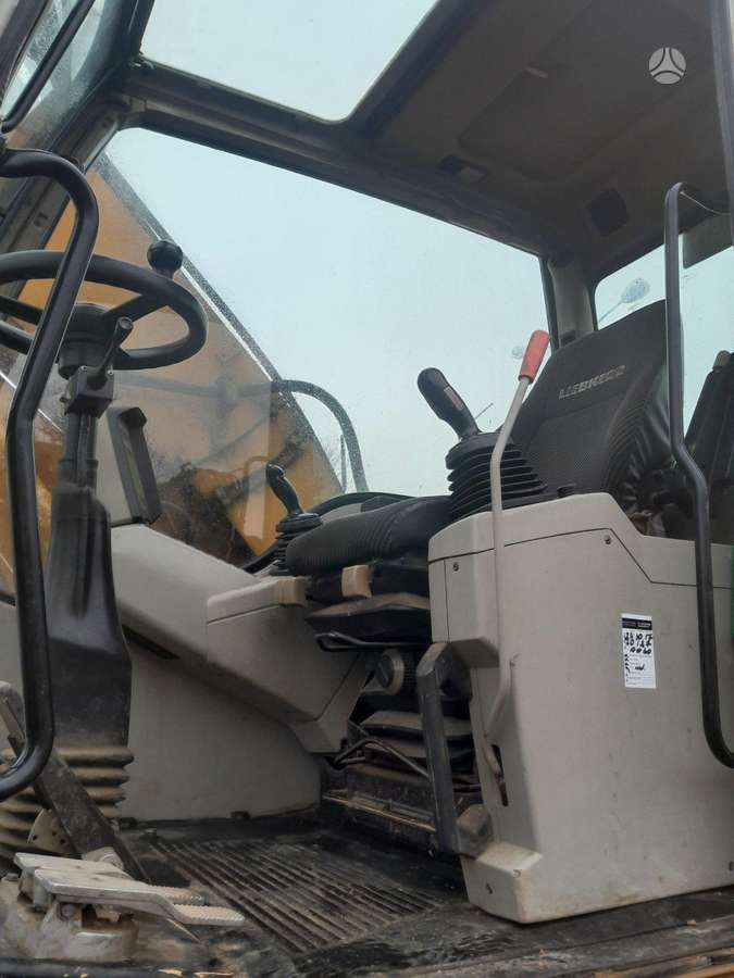 Liebherr A900C, ekskavatori