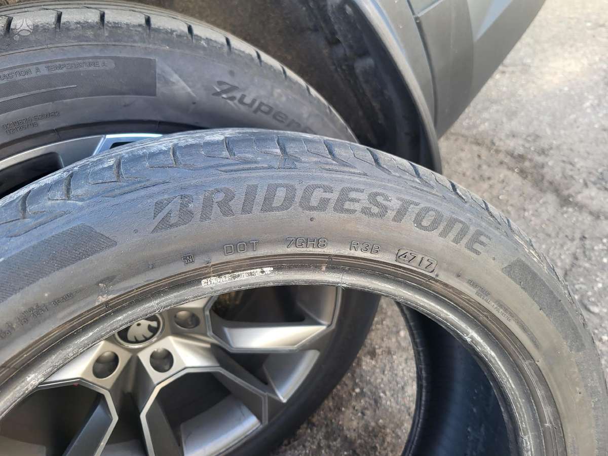 Bridgestone Turanza, летние 225/40 R17