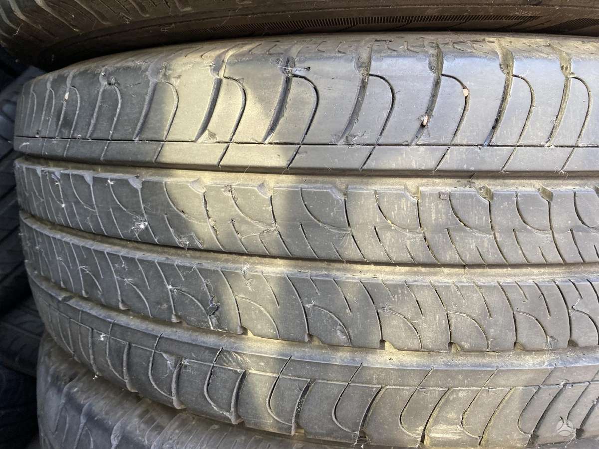 Goodyear Efficient Grip Cargo2, летние 215/65 R16
