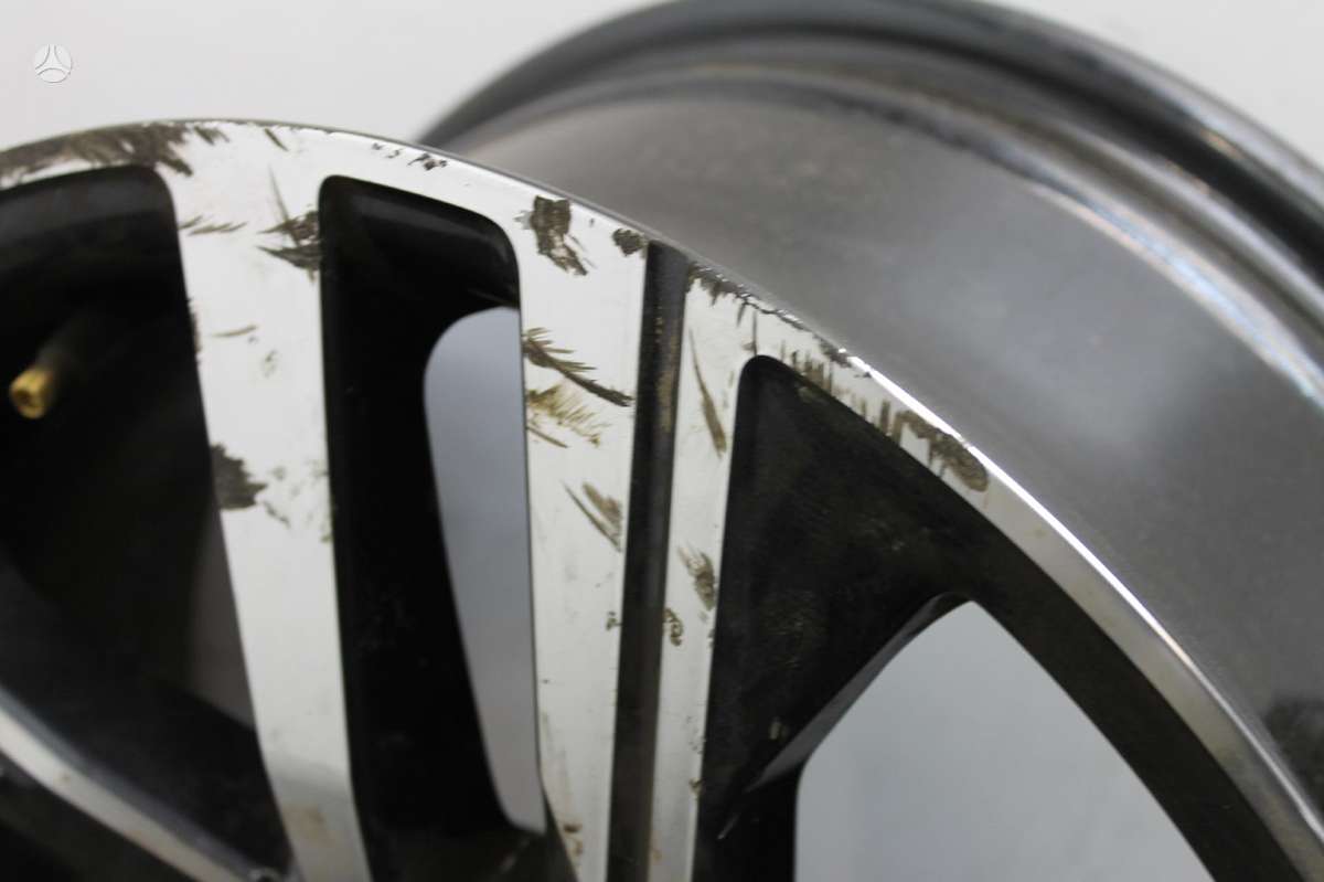 Peugeot, lengvojo lydinio, R18