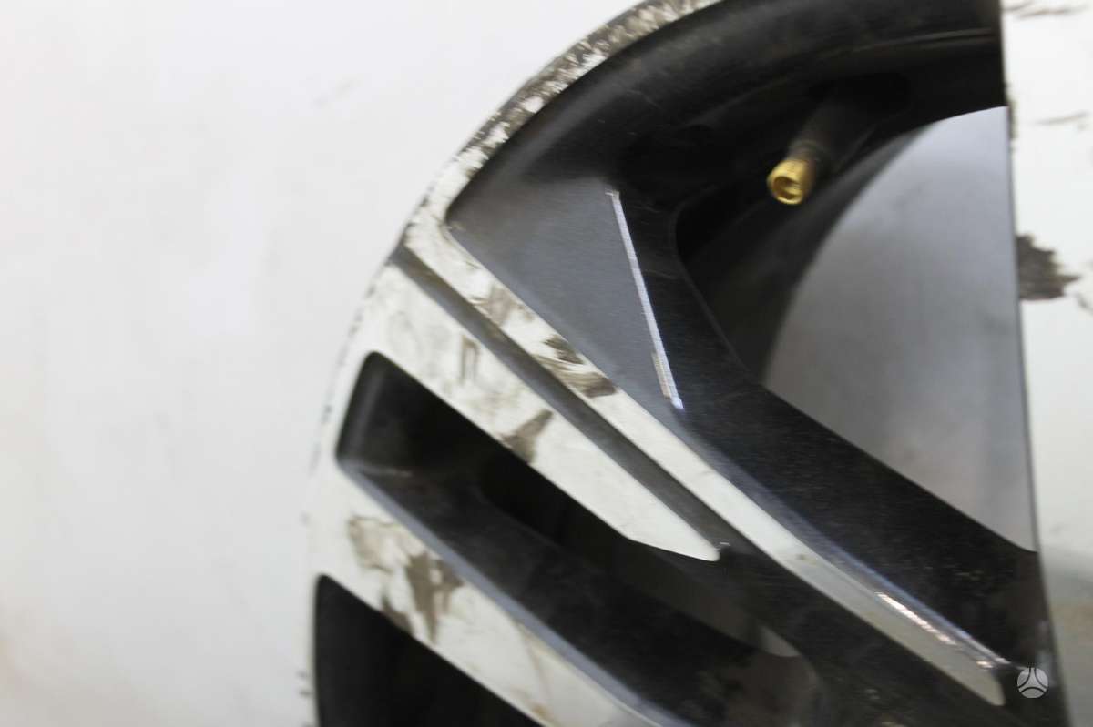 Peugeot, lengvojo lydinio, R18