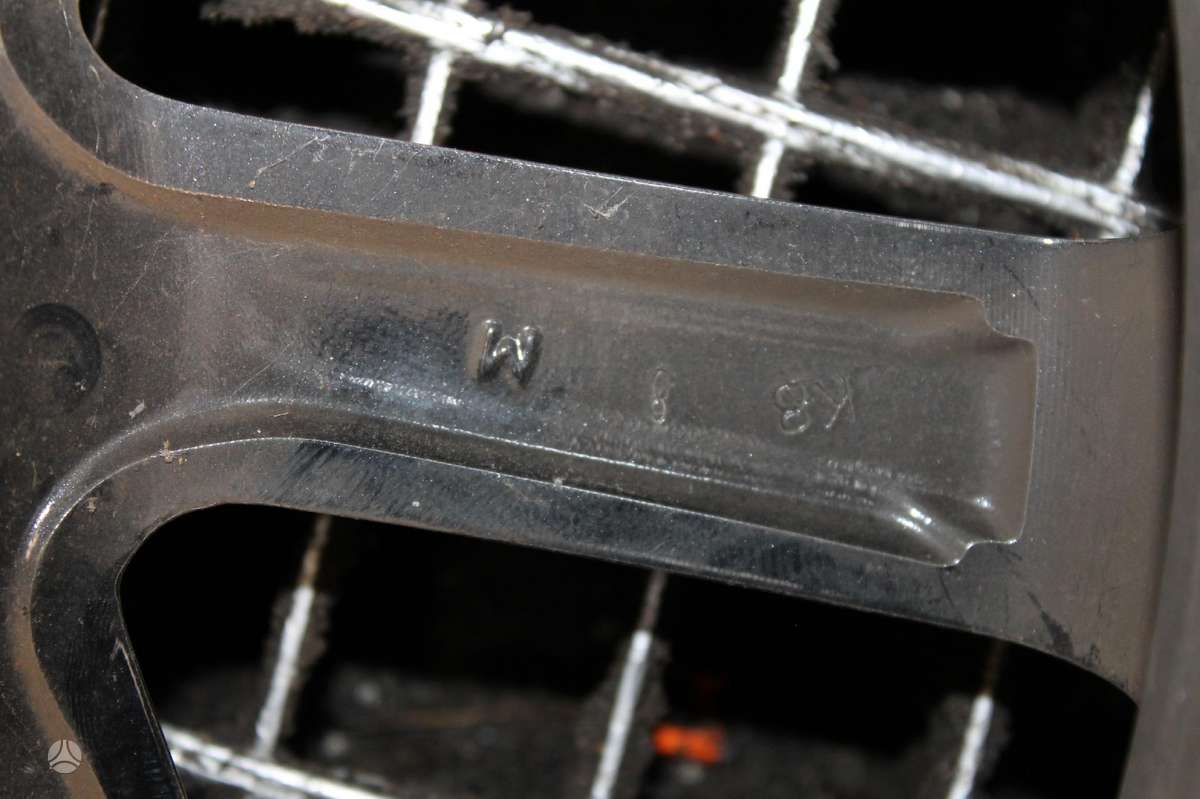 Peugeot, lengvojo lydinio, R18
