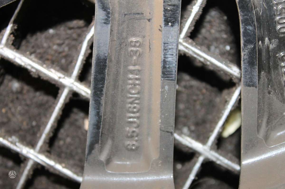 Peugeot, lengvojo lydinio, R18