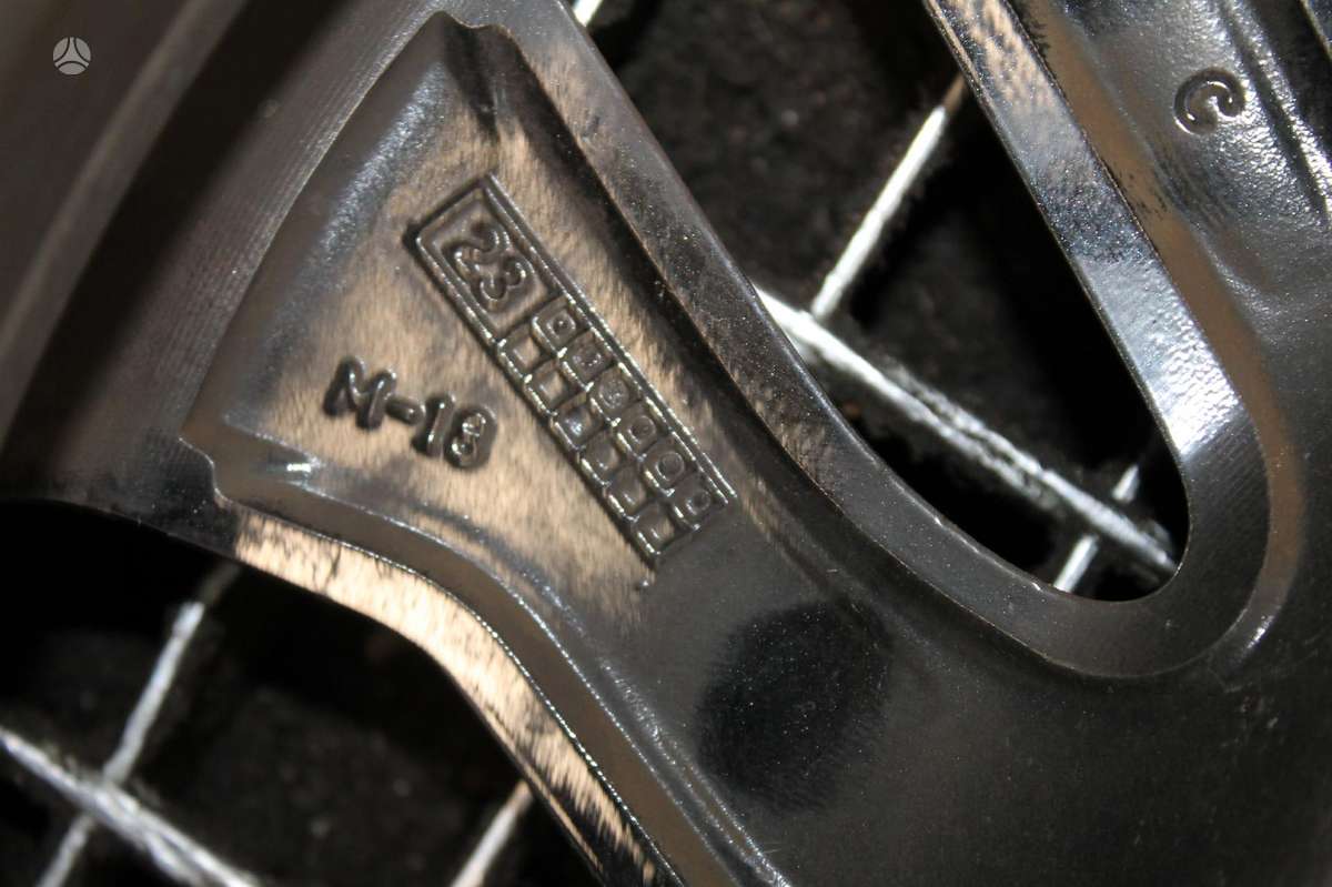 Peugeot, lengvojo lydinio, R18