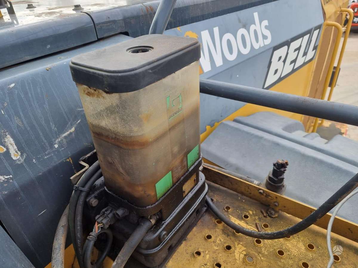 Bell L 2606 E, frontal loader