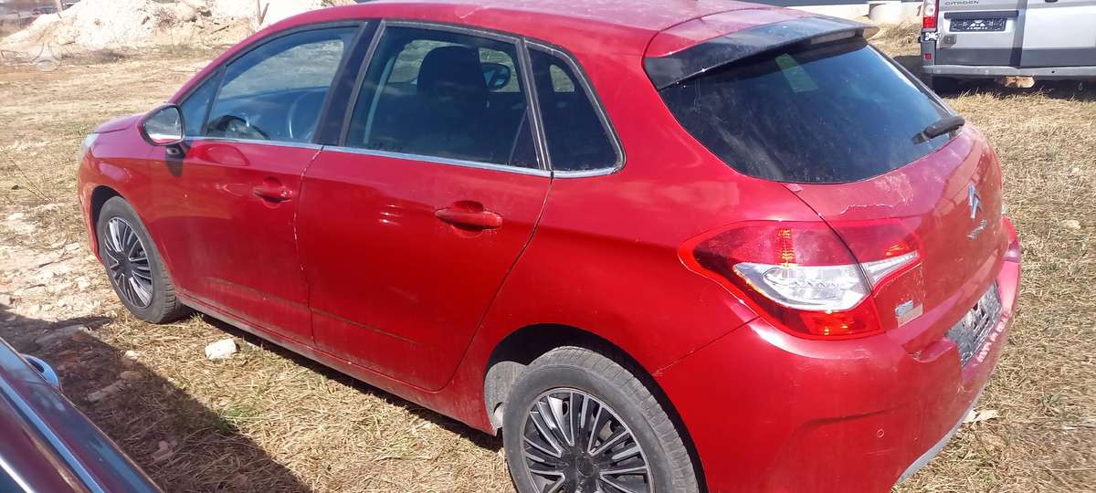 Citroen C4 Galimas detaliu siumtimas