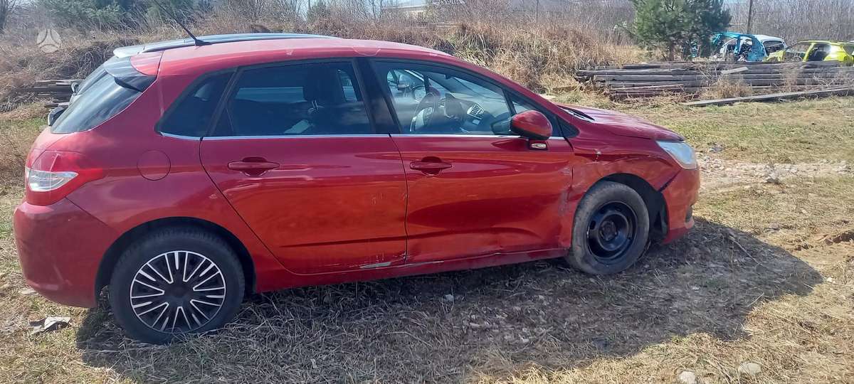 Citroen C4 Galimas detaliu siumtimas