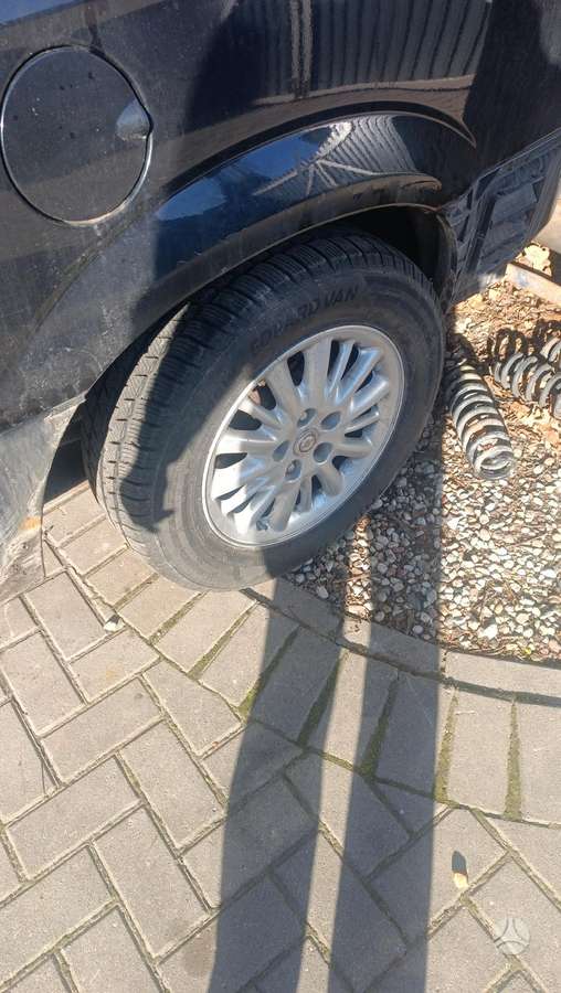 Chrysler Voyager kėbulo dalys