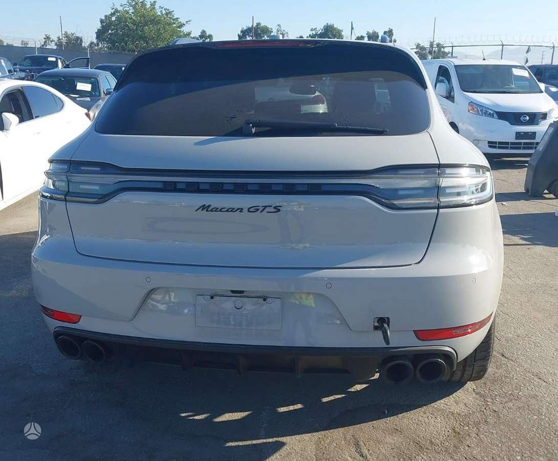 Porsche Macan бамперы (буфера), фары