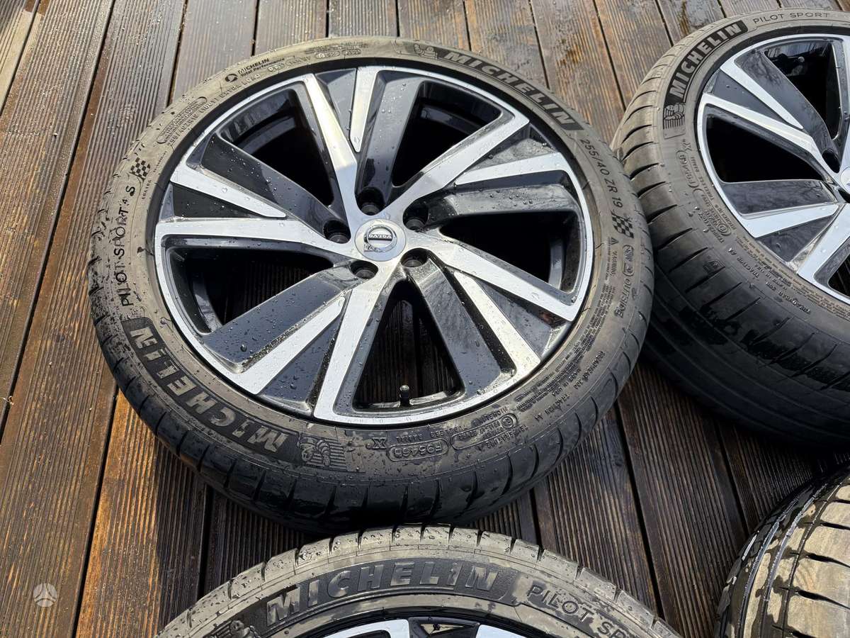 Volvo V90 / S90 Originalus 2022m, light alloy, R19