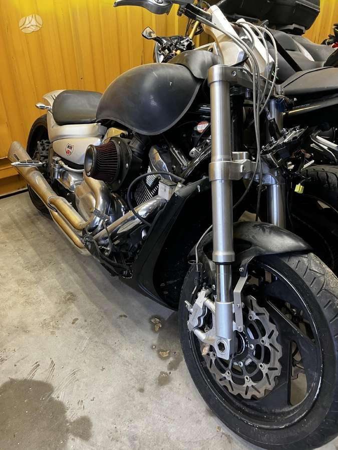 Suzuki VZR, choppers