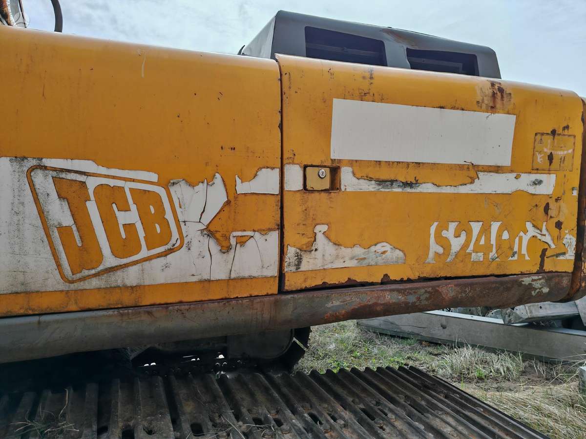 JCB JS240LC, construction and road construction equipment