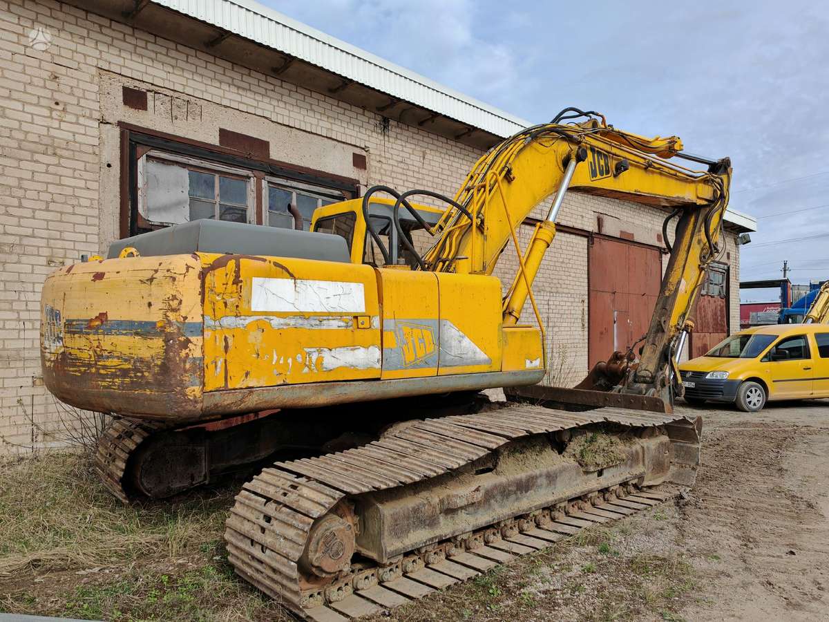 JCB JS240LC, excavator