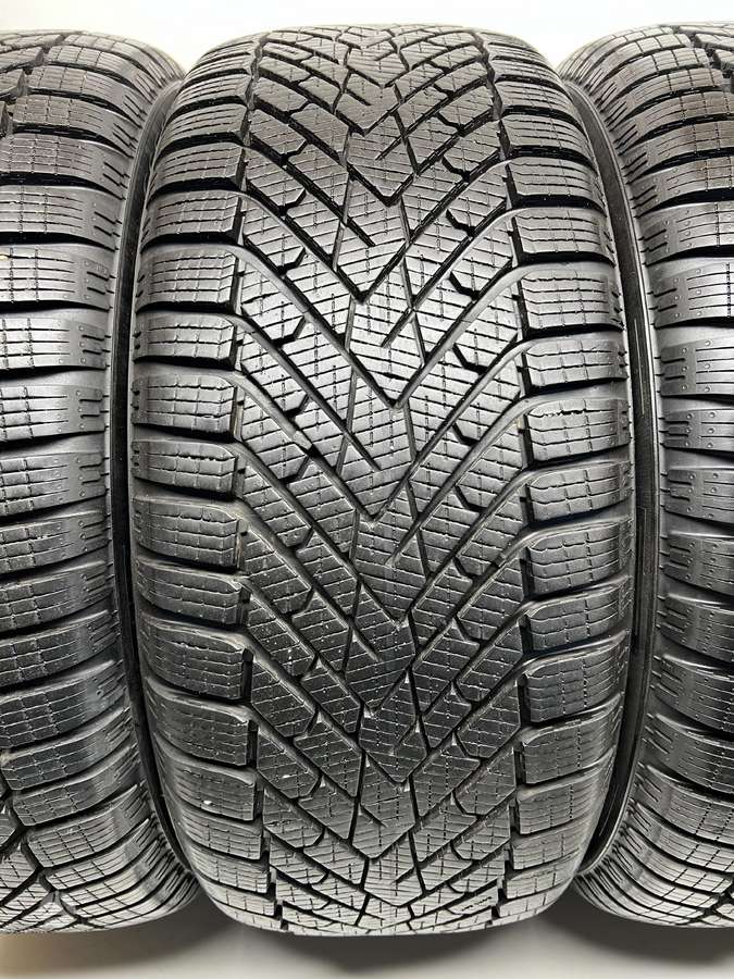 Pirelli Winter2Cinturato 2022m, зимние 225/45 R17