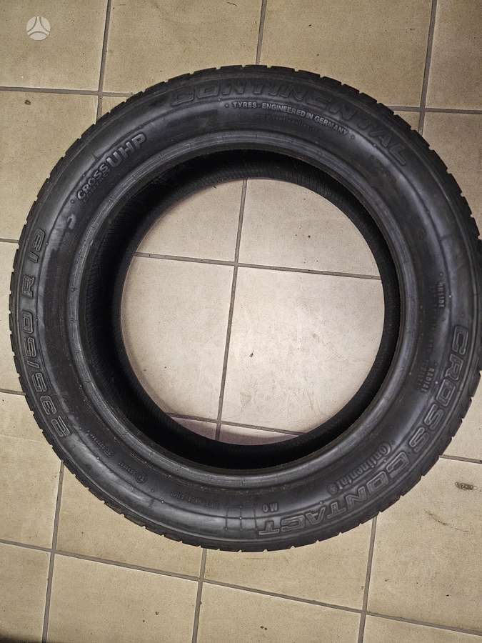 Continental, vasaras 235/50 R19