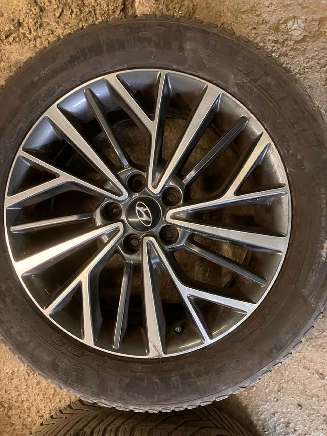 Hyundai, lengvojo lydinio, R18
